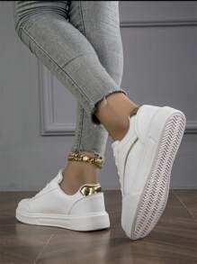 Ladies' Casual Sporty Skateboarding Shoes With Gold Decorative Details And Laces