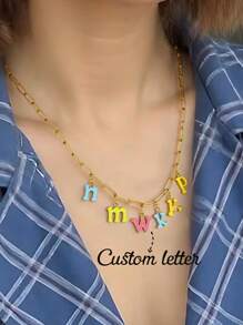 Collar personalizado con inicial de nombre en forma de gota de óleo de colores, collar de acero inoxidable con piedra natal, collar con dije de clip de papel, regalo para ella en Navidad/Día de San Valentín