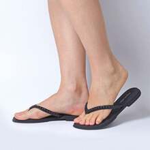 ALLEAN Flat Sandal With Elastic - 黑色夾腳拖 - 查看 1