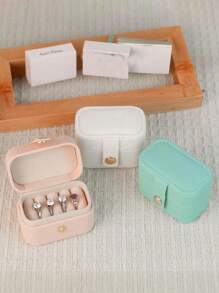 Petite boîte à bague en PU, boîte à bijoux à bouton, boîte à bijoux cadeau, boîte à bague de mariage, convient pour ranger et exposer les bagues, colliers, boucles d'oreilles, nail art. Idéal pour les cadeaux de mariage et la Saint-Valentin.