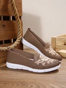 Casual Embroidered Breathable Slip-On Loafers For Summer, Brown Round Toe Lightweight Walking Shoes, Fashion Versatile And Comfortable,Sneakers For Women - Brown - View 7