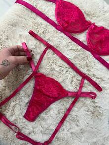 Sensual Gringa Lace Set + Garter Belt - Hot Pink - View 1