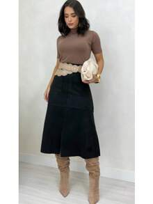 WOMEN'S SUEDE SKIRT WITH ZIPPER AND POCKET. STYLE AND ELEGANCE. - Black - View 5