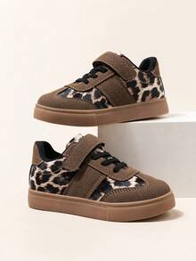1 双复古风格豹纹女童钩环运动鞋，低帮，TPR 鞋底，织物衬里，圆头 - 适合日常穿着和户外活动 - 棕色 - 查看 5