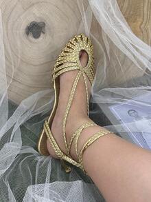 Happy Calzados Sandalias planas trenzadas de verano para mujer, diseño con cordones y punta redonda, adecuadas para viajes, vacaciones, playa y actividades al aire libre. - Dorado - Ver 4