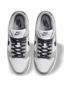 Nike Dunk Low 女款运动鞋，白色皮革鞋底，浅烟灰色和铁灰色点缀，耐用灰色外底，适合休闲和生活方式穿着 DD1503-117 - 灰色/白色 - 查看 4