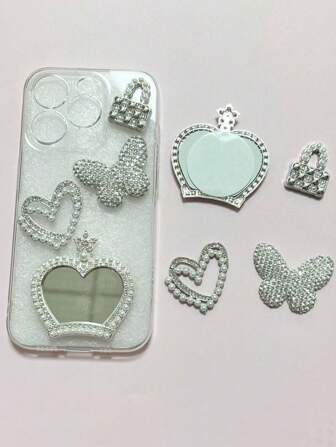 4Pcs/Set Elegant Luxury Designer White Pearl Noble Crown Silvery Mini Makeup Mirror Hollow Pearl Love Heart Full Rhinestone Luxury Bling Butterfly Purse Junk Phone Case Decoration Charms Handmade Keychain Hairpin Accessories Kawaii Y2K DIY Crafts Ornament
