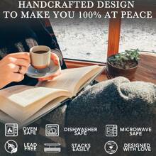 Juego de 4 tazas de espresso de cerámica Mora, de 3 onzas - Pequeñas tazas inspiradas en lo italiano con platitos, para pequeños tragos de café - Estilo moderno bohemio para cualquier cocina o cafetería. Porcelana apta para microondas - Colores neutros surtidos