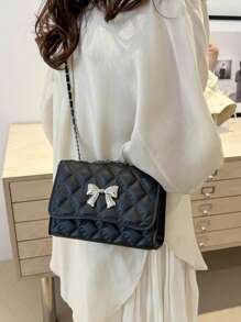 Bolso de hombro acolchado con decoración de mariposa y lazo, bolso cruzado pequeño y elegante con cadena para mujer 2024
