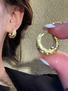 1 Par de Pendientes de Aro Elegantes, Lujosos y con Estilo Francés Vintage, Brillantes, de Alta Calidad en Material de Cobre, Aptos para Uso Diario, Festivales, Reuniones Sociales, Regalos de Pareja, Atuendos de Fiesta, Primavera/Verano/Otoño