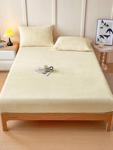 1pc Plush Quilted Bedsheet, Fashionable Home Mattress Protector Fit For Queen & King Size Bed, Soft, Dust-Proof, Machine Washable & Removable - Beige - View 3