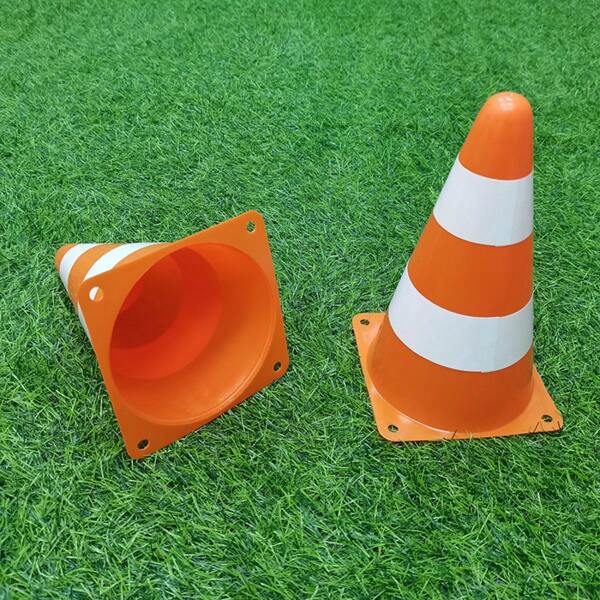 8pcs Football Training Sign Bucket Obstacles Campus Basketball Sports Road Cone Obstacle Sign Bucket Football Field Training Accessories Reflective Sign Bucket Football Agility Training Cone Football Basketball Court Logo Bucket Training Equipment Obstacles Cone Football Skating Practice Obstacle Logo Bucket