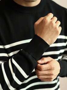 Jersey casual de cuello redondo con estampado de rayas para hombre, versátil para otoño/invierno