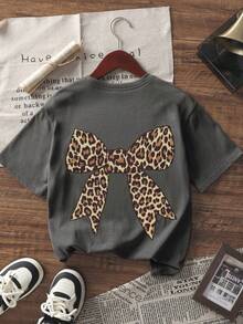 1 件 Tween Girl 豹纹印花和蝴蝶结图案短袖 T 恤，适合年轻女孩的舒适时尚夏季上衣