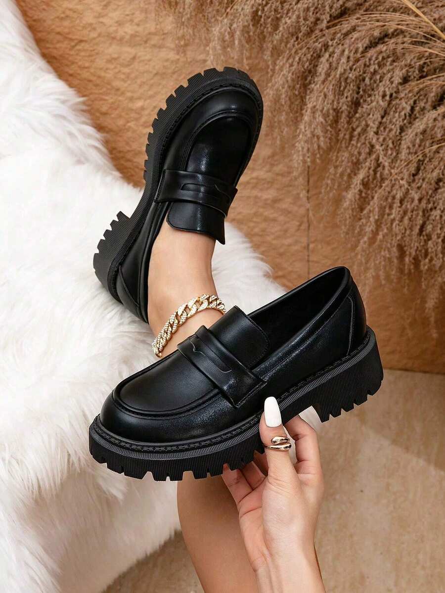 黑色玛丽珍鞋，厚底乐福鞋，厚底高跟鞋，娇小身材的增高鞋，英伦风