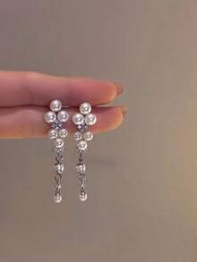 1 对水钻和人造珍珠耳环，优雅的婚礼新娘配饰，夸张的葡萄串吊坠耳环 - 銀色A款 - 查看 2