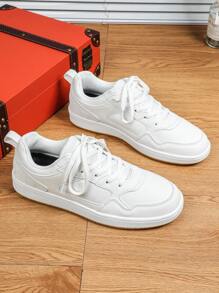 Zapatillas minimalistas blancas cómodas y versátiles, zapatos de moda casuales para ir al trabajo, caminar y hacer skateboard para hombres
