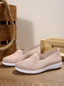 Casual Embroidered Breathable Slip-On Canvas Shoes, New Summer Brown Round Toe Lightweight Comfort Walking Sneakers, Fashion Versatile - Pink - View 7
