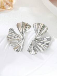 1 Paar vintage elegante asymmetrische Blatt-förmige Ohrringe in Silber, geeignet für täglichen Gebrauch von Frauen, Dates, Partys