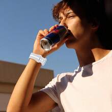 Cinturino sportivo compatibile con Apple Watch da 38mm, 40mm e 41mm. 42mm 44mm 45mm 46mm 49mm in silicone morbido. Compatibile con serie 10 9 Ultra SE 8 7 6 5 4 3 2 1 per uomo e donna