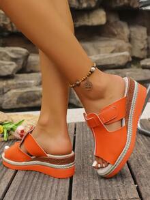 2025 新款女式复古纯色夏季厚底橙色凉鞋，百搭时尚户外街头风格轻便舒适夏季沙滩鞋