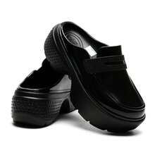 Crocs 男女通用 Snow House 闪亮乐福鞋 休闲舒适轻便户外旅行休闲拖鞋/凉鞋 210659-001 - 黑色 - 查看 5