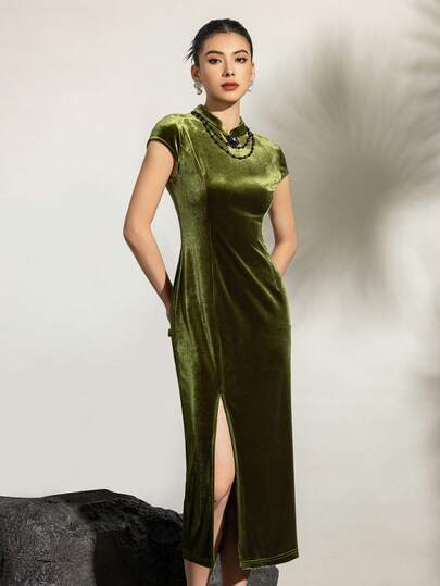 Women's Autumn Winter New Chinese Style Cheongsam Qipao Dress ,Qipao Collar Short Sleeve With Front Chest Beaded Chain Embellishment & High Slit Hem - Perfect For Evening Parties, Weddings & Formal Occasions