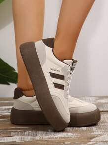 Deutsche Stil Damen Lässig Frühlings Sneaker, Retro Lässig Sportschuhe, beliebte Leder Loafers, Slip-On Lässig Flache Schuhe, weiße Sneaker