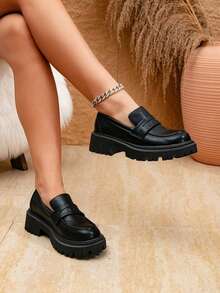 黑色玛丽珍鞋，厚底乐福鞋，厚底高跟鞋，娇小身材的增高鞋，英伦风