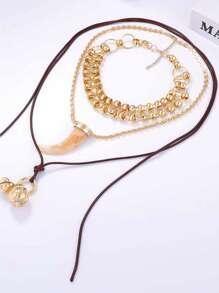 An Animal Horn Pendant Necklace, ZA, European And American , Multi-Layer Necklace, Wear Animal Horn Pendant Necklace, Light Luxury Alloy Geometric Pendant For Women