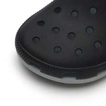 Crocs Chanclas/sandalias unisex cómodas, ligeras y casuales para uso diario, viajes y deportes, con estampado clásico de leopardo, modelo 211287-001