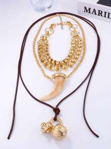 An Animal Horn Pendant Necklace, ZA, European And American , Multi-Layer Necklace, Wear Animal Horn Pendant Necklace, Light Luxury Alloy Geometric Pendant For Women