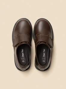 Mocasines deslizables para niños: zapatos casuales y de vestir para niños pequeños, niños pequeños y niños grandes - zapatos escolares planos y cómodos - Marrón - Ver 5
