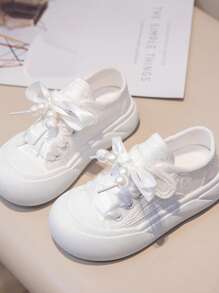 Zapatos de lona 2025 nuevos Zapatillas de baile blancas con suela sólida, zapatos tipo crackers casuales de otoño, zapatos versátiles de moda bordados para niños mayores