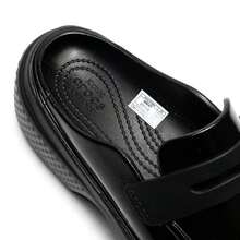 Crocs 男女通用 Snow House 闪亮乐福鞋 休闲舒适轻便户外旅行休闲拖鞋/凉鞋 210659-001 - 黑色 - 查看 8