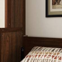 KEIKI Queen Size Murphy Bed With Desk, Wood Horizontal Wall Bed Cabinet With Gas Struts, Space-Saving Folding Bed For Guest Room, Bedroom, Living Room, Walnut - 棕色 - 查看 7