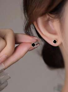 1 Pair Minimalist Personalized Niche Cross Luxury Nail Stud Earrings For Women, Niche Design Earrings