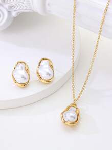 1 Pair Fashionable, Delicate, Versatile, Lightweight, Luxurious Asymmetrical Faux Pearl Elegant & Unique Women's Earring, Suitable For Parties, Dates And Daily Wear