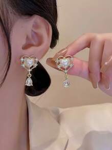 1 Paar Modische Damen Herz & Perlen Ohrstecker, elegante hochwertige sanfte vintage Tropfenohrringe, geeignet für Feierlichkeiten, Pendeln