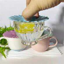 1/3 set de couvercles de tasse en silicone tournesol, couvercles de tasse multicolores, couvercles de tasse à thé et de tasse à café anti-poussière et anti-fuite, convenant aux tasses, tasses à thé, théières, couvercles de tasse flexibles, couvercles de tasse chaude pour café et thé, set de trois couleurs, accessoires de restaurant, décorations pour la maison, tasses, accessoires de tasse, tasses à café, couvercles de tasse à eau