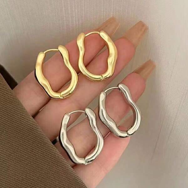 1 paar eenvoudige asymmetrische geometrische zilveren metalen creolen, geschikt voor dagelijks gebruik door vrouwen