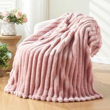 Super Soft King Blanket Pink Premium Silky Flannel Fleece 3D Ribbed Jacquard Lightweight Bed Blanket All Season Use (Pink Ribbed, King(90"X110")) - 粉紅色羅紋 - 查看 1