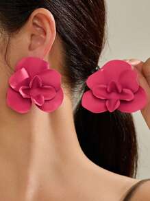1 paire de boucles d'oreilles cloutées en métal 3D exagérées en forme de fleur, pour femme, usage quotidien, professionnel, voyage, fête
