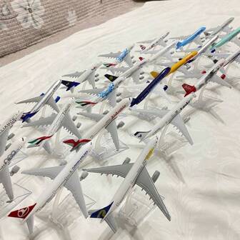 阿联酋航空飞机模型 - 压铸金属模型 - 各种全球飞机模型，飞机模型收藏家的理想选择，也可作为生日、节日礼物和玩具礼物 - 展示收藏品