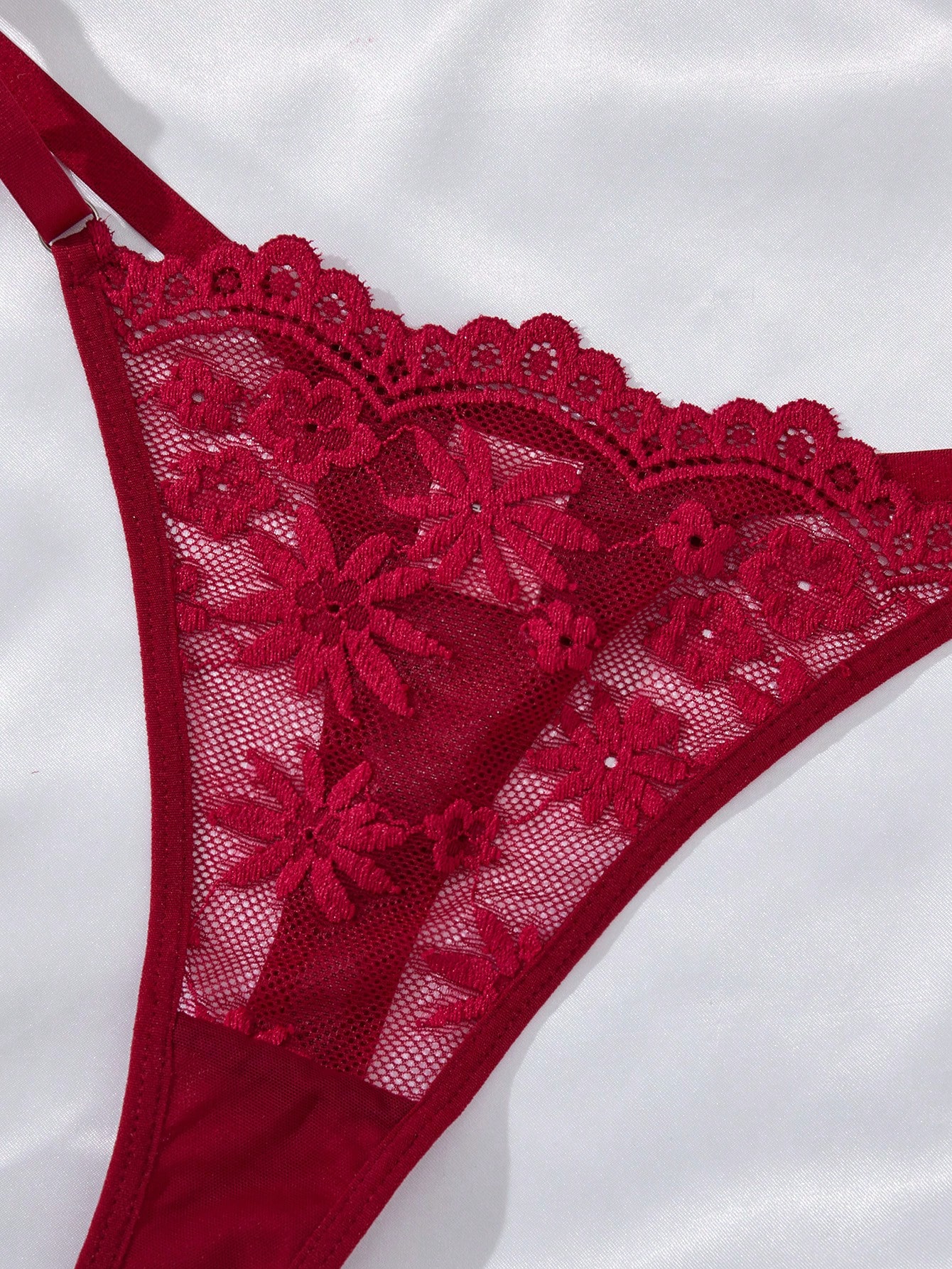 مجموعة قطعتين من بيجامات النساء الحمراء الناعمة والمريحة المزينة بالدانتيل والأزهار، هدايا عيد الميلاد وعيد الهالوين، ثوب نوم دانتيل مثير شبه شفاف مع ملابس داخلية، فستان بحمالات للاستخدام المنزلي اليومي، ثوب نوم