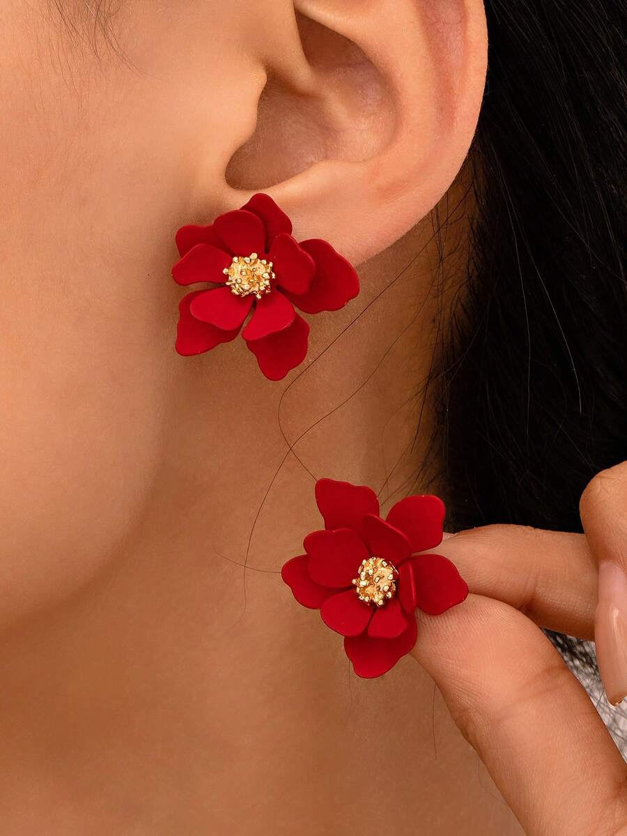 1 对时尚精致花朵耳钉，高品质时尚新款女士设计