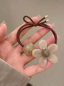 4条装多色简约亚克力弹力花朵发圈，适合日常佩戴、沐浴、化妆和搭配服装，可作发圈、发花、发饰、马尾辫发圈、发绳、橡皮筋、发圈、运动服发饰等。 - 彩色 - 查看 5