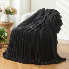 Super Soft King Blanket Pink Premium Silky Flannel Fleece 3D Ribbed Jacquard Lightweight Bed Blanket All Season Use (Pink Ribbed, King(90"X110")) - Black Ribbed - 查看 10