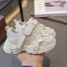 Tenis para bebe con parte superior transpirable y suela flexible, ideales para actividades deportivas. Disponibles en colores lisos y diseños con bloques de color - Blanco - Ver 2