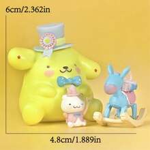 Sanrio Statuina decorativa di Hello Kitty di Sanrio, ornamento per auto, regalo di compleanno, decorazione a forma di gatto KT, decorazione. Giocattolo in confezione cieca, ornamento da scrivania fatto a mano per l'ufficio, ornamento per auto e regalo unico e creativo, in PVC fatto a mano, regalo per festival e compleanni [colore e stile casuali]